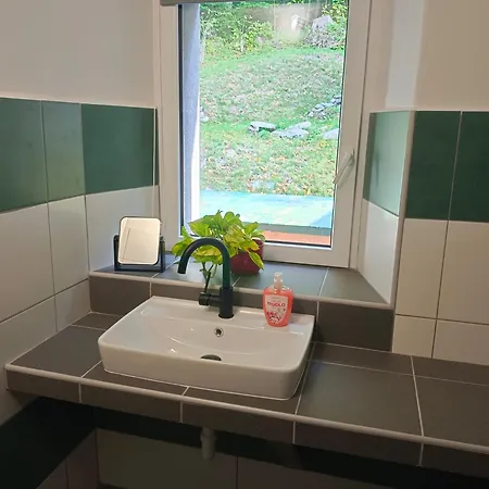 Paradni Alpesi faház Semily